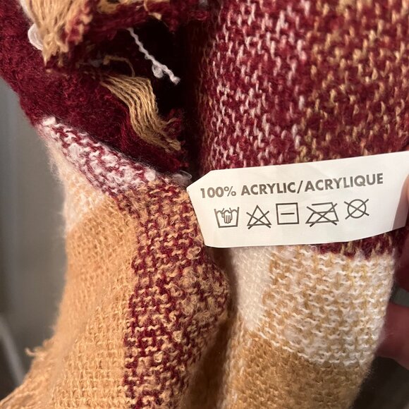 Plaid Scarf - Picture 5 of 5